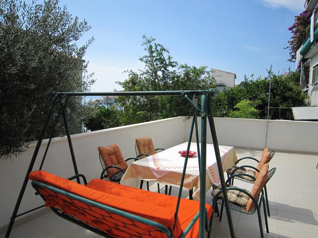 Holiday Home Mona Igrane Esterno foto